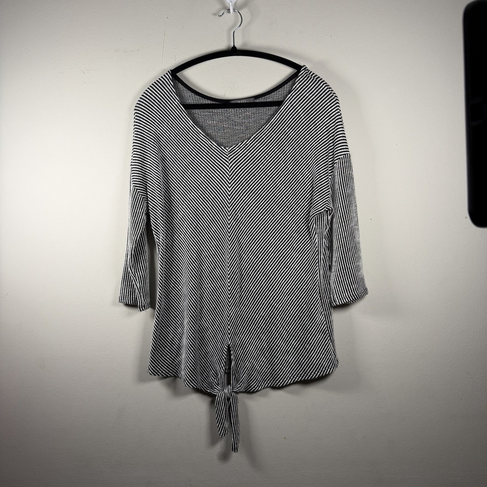 GYFT Womens Gray Soft Knitted Short Sleeve Pullover Stripe Shirt The Front Rayon